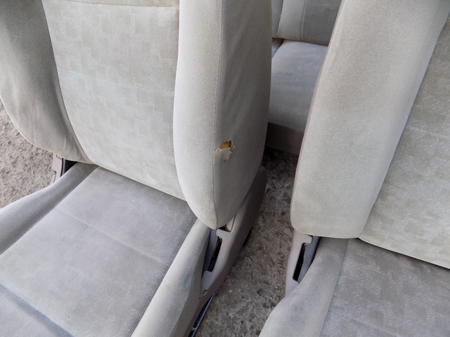 сиденье на NISSAN SUNNY