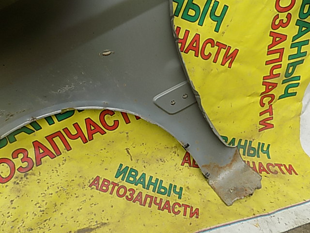 крыло на TOYOTA CARINA